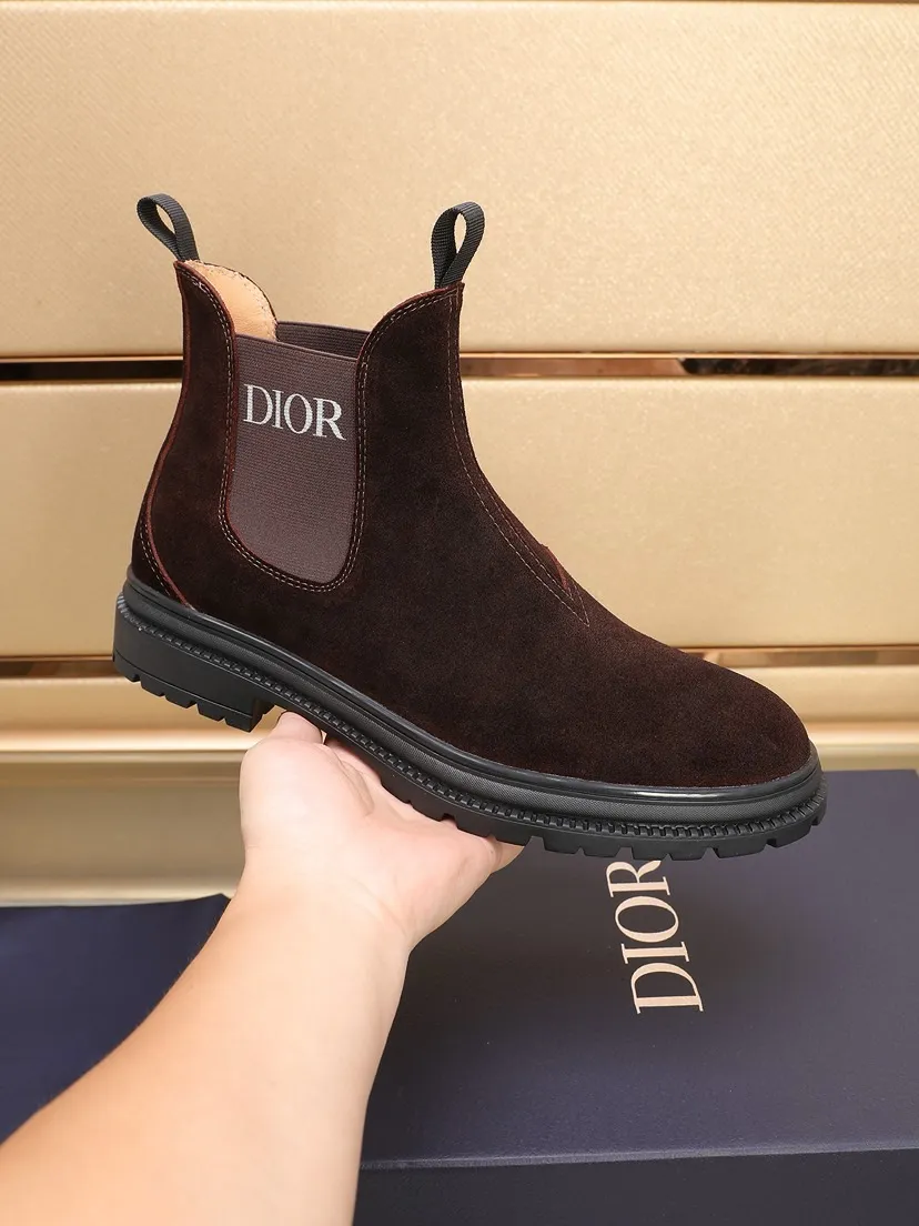 Men's men's shoes 💰P500💰[Dior] Dior ✨ is online at the same time 👏 This casual sneaker is a new product in the series and continues Di*r's classic style. The upper is made of original first-layer cowhide, paired with a textured outsole, and the brand's iconic details are on the side openings to enhance the style. Fashionable and versatile. Create a casual look. Size: 38-44 (45 customized)